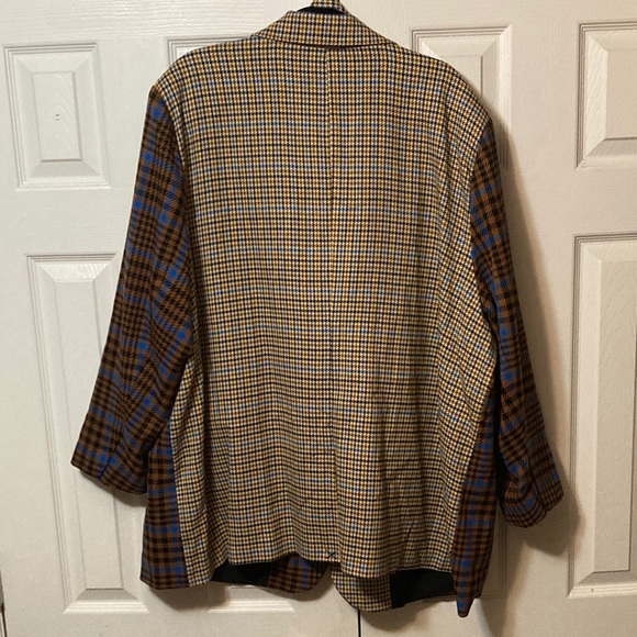 Brown and Blue Plaid Women's Blazer - Picture 3 of 4
